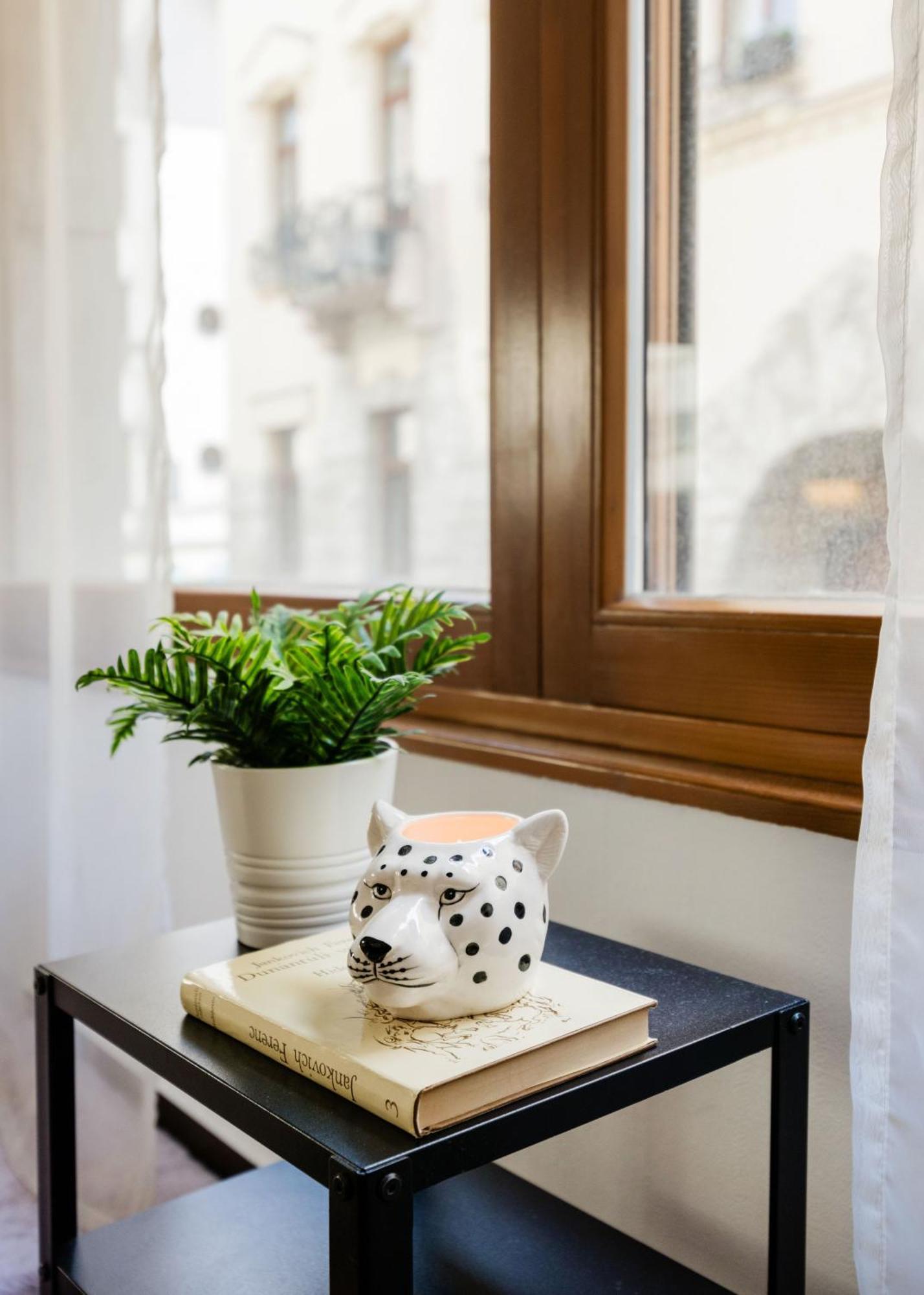 Chic Retreat With Jacuzzi By Gozsdu Udvar & Fashionst * Budapest