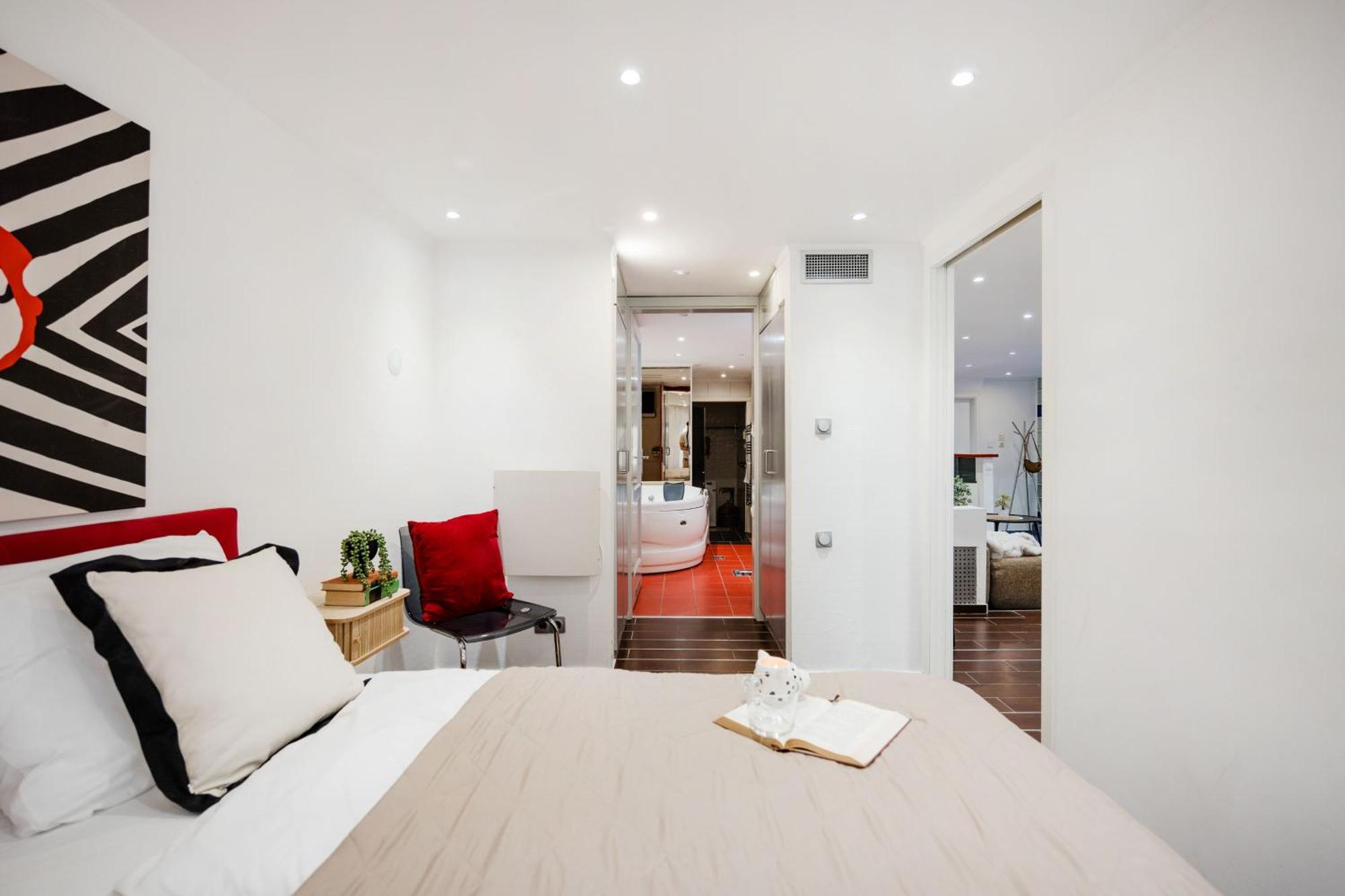 Chic Retreat With Jacuzzi By Gozsdu Udvar & Fashionst Apartman