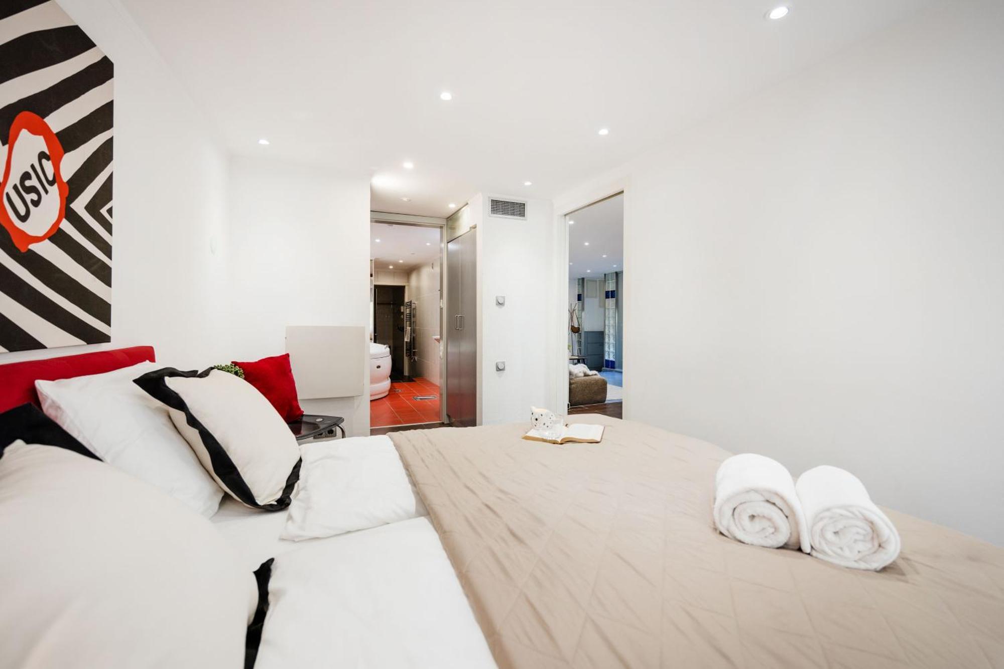 Chic Retreat With Jacuzzi By Gozsdu Udvar & Fashionst Apartman Budapest